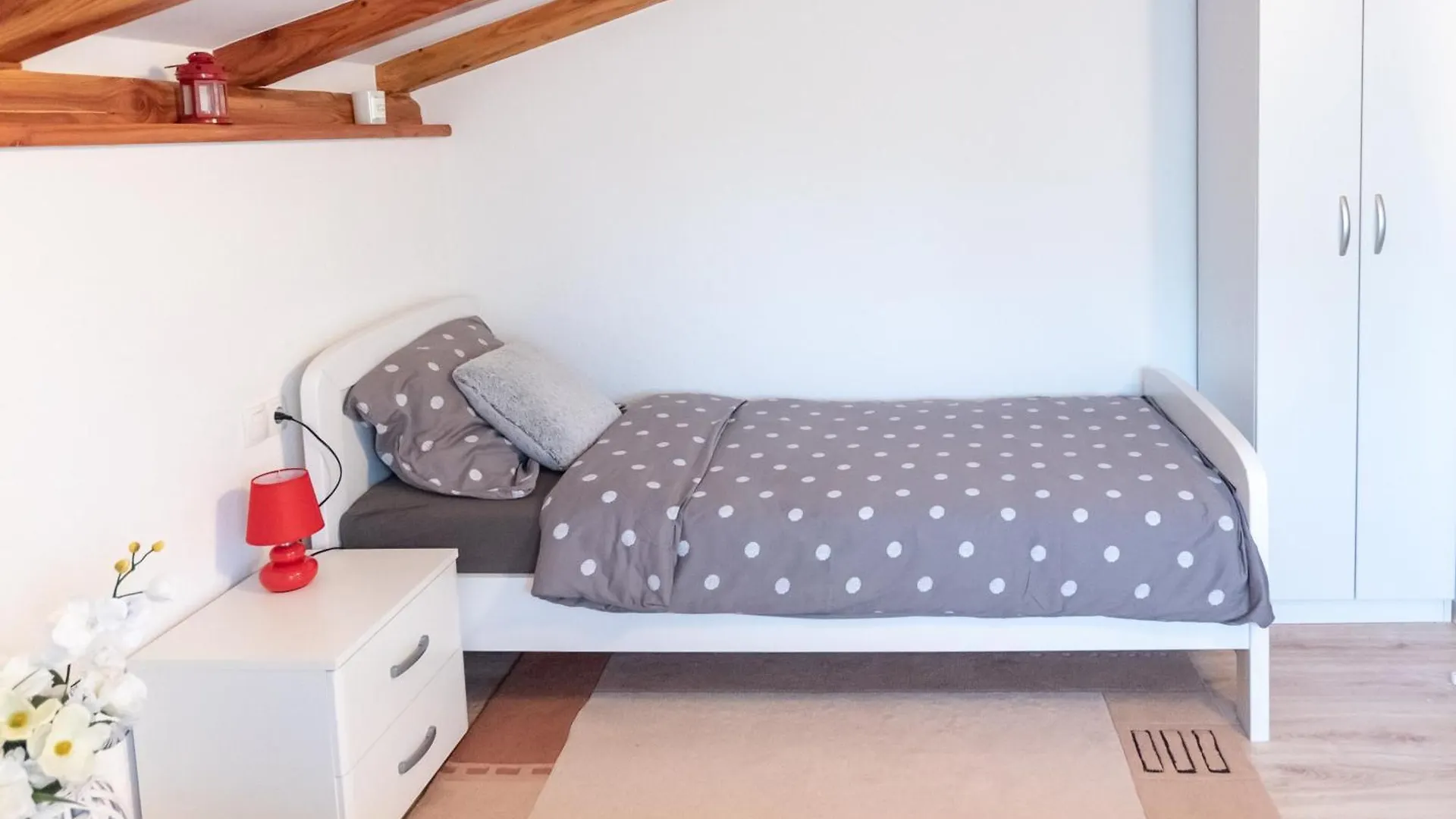 Apartment Eden In Peaceful Area Near Center Poreč